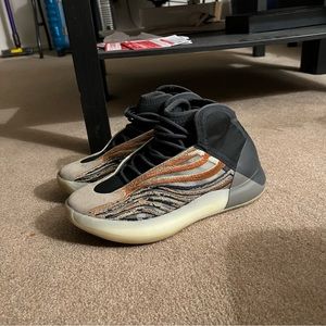 Adidas Yezzy QNTM Flash orange